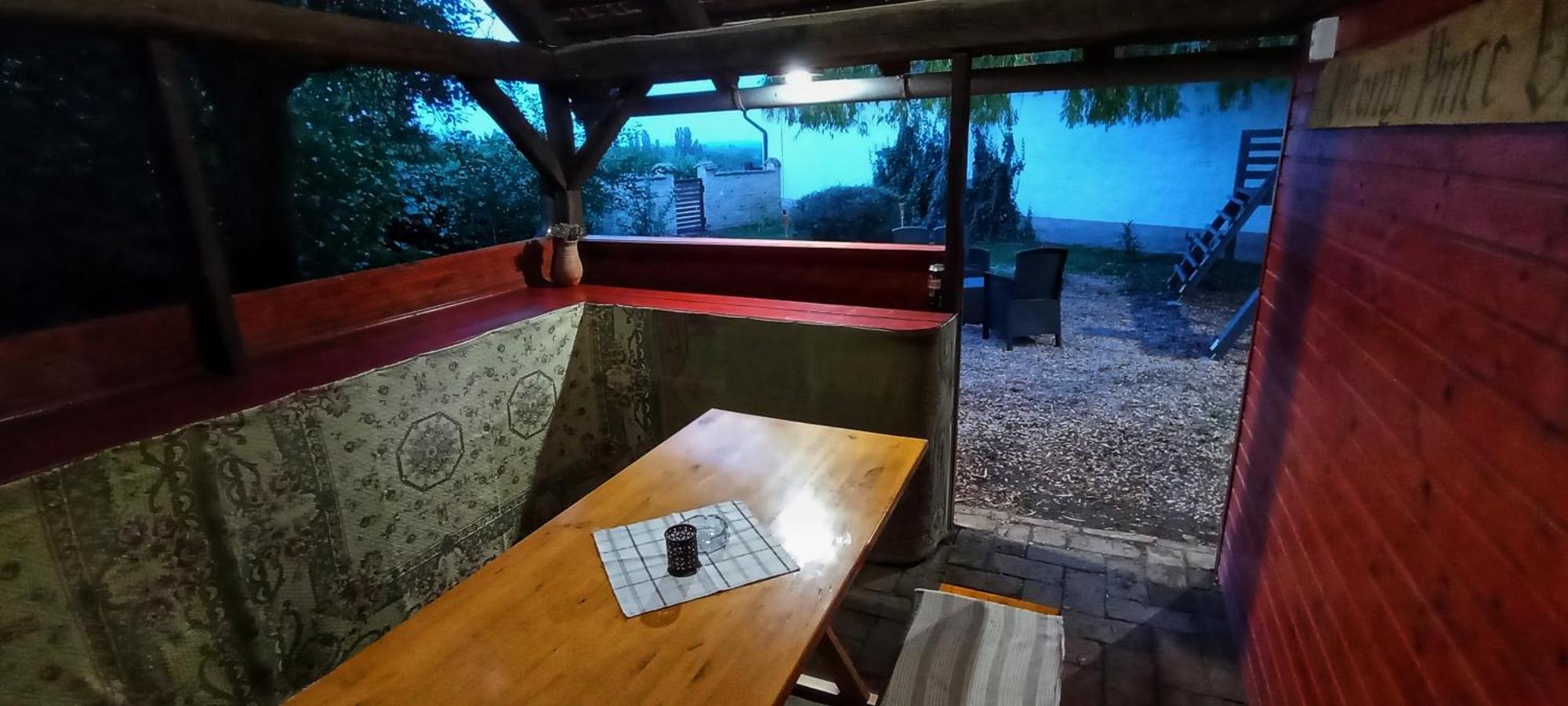 Vitenyi Pince Vendeghaz Villány Exterior foto